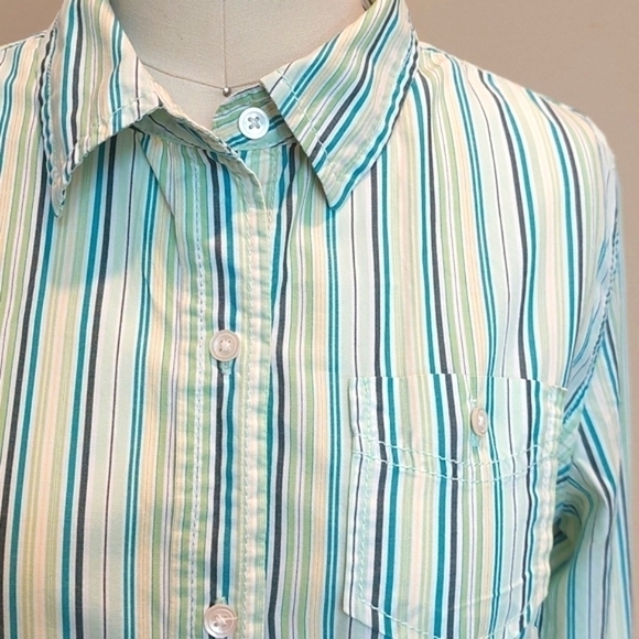 𝅺gap striped button down shirt - Picture 3 of 5